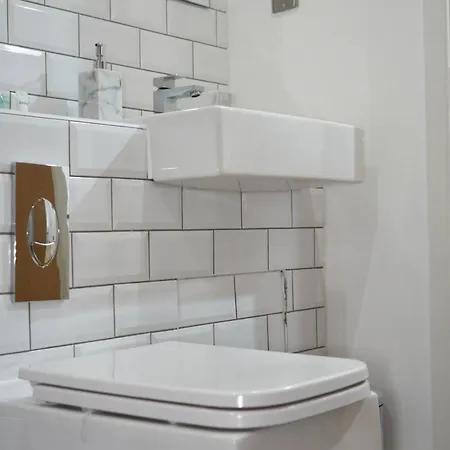 Modern Central Apartment - City Centre - Fast Wifi - Near Utilitia Arena & Icc Birmingham Buitenkant foto